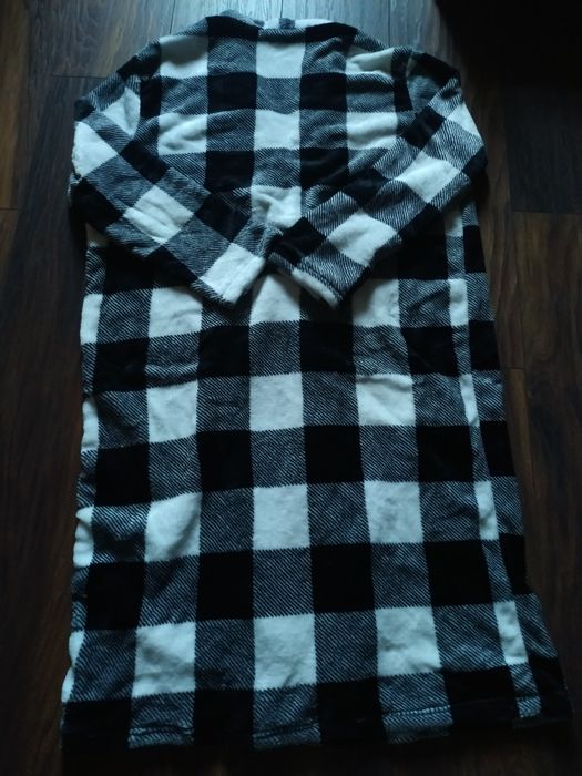 Szlafrok pluszowy M/L czarno biała krata