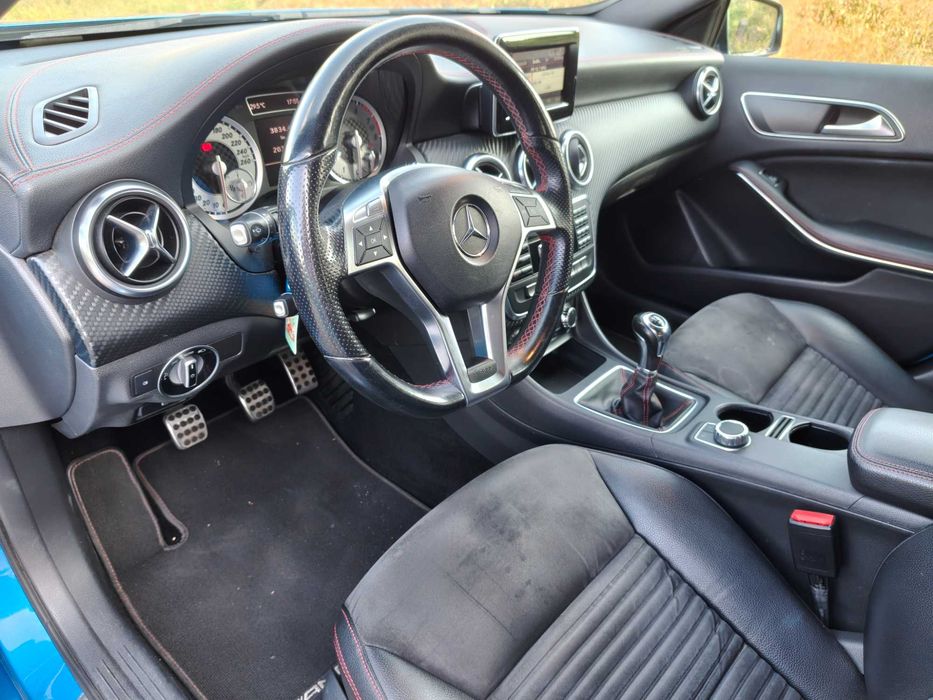 Mercedes-Benz A180