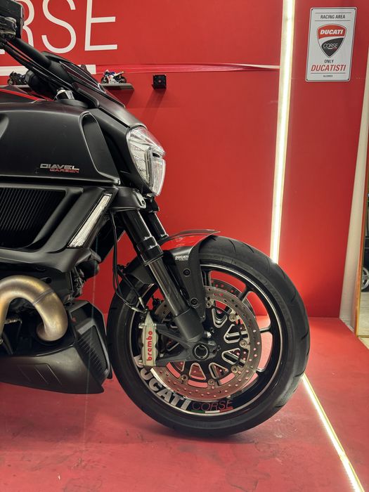 Ducati Diavel Carbon