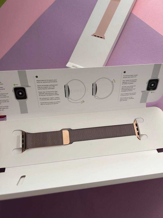 Apple Watch Series 5 44mm Gold Aluminum Case