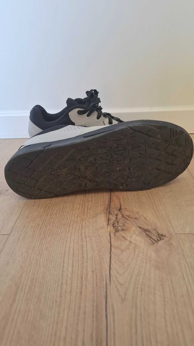 Buty rowerowe uniwersalne damskie Giant Liv Shuttle Flat Grey