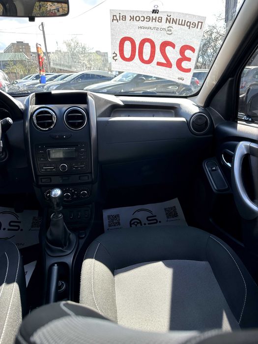 Продам  Dacia Duster 2016 рік можлива розстрочка,кредит,обмін!
