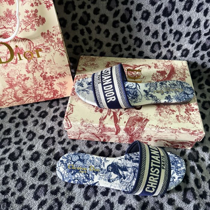 Klapki Christian Dior