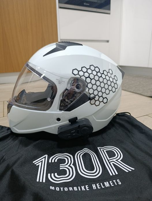 Capacete 130R mota com intercomunicador