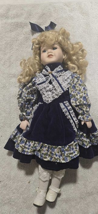 Bonecas de porcelana