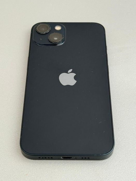 Iphone 13 czarny stan bdb + 3 etui