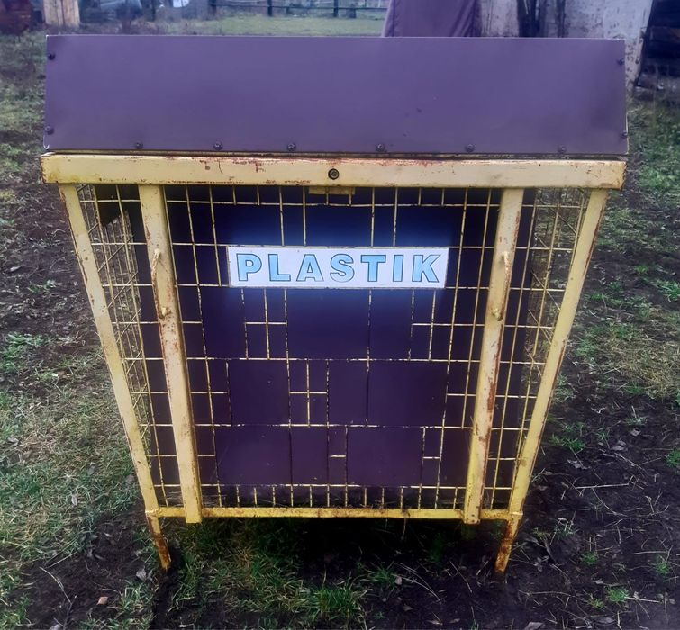 Mobilny paśnik dla koni