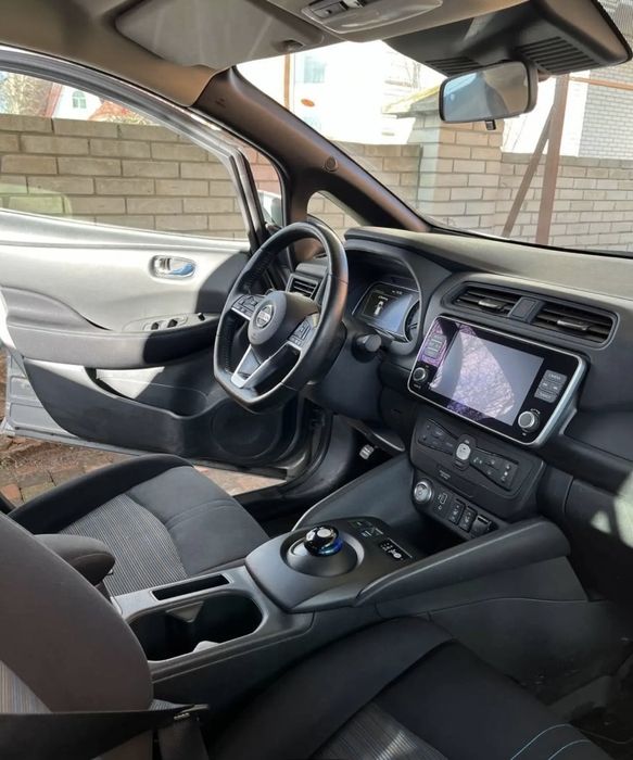 Оренда Прокат Авто Електромобіля