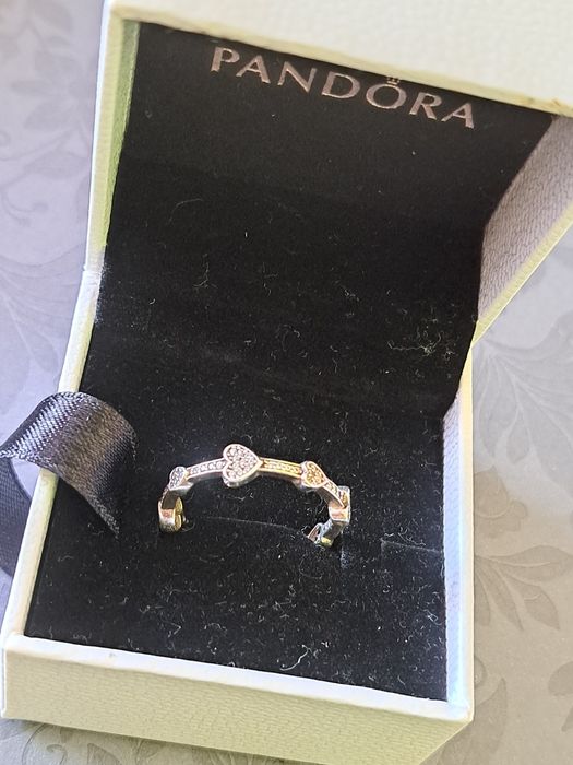 Anel Pandora Allur hearts