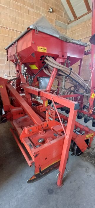 Agregat uprawowo  siewny 3m  Kverneland