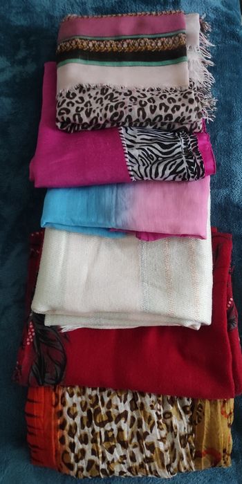 Paka / Zestaw ubrań damskich  M/L (25 rzeczy)