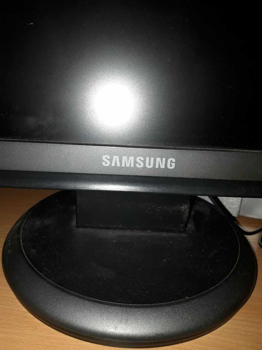 Монитор SAMSUNG 193BF в отличном состоянии