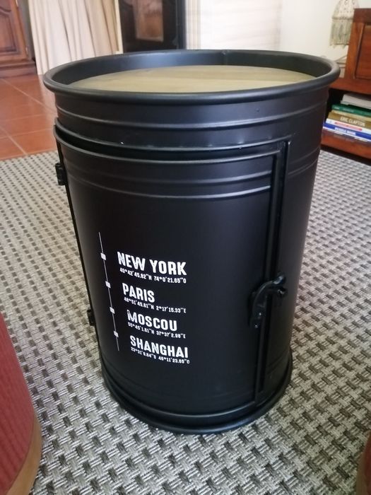 Puffs + Mesa apoio / bar