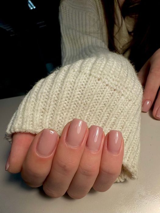 Запрошую модель на МАНІКЮР 150 грн, Бочарова,52 / Палія