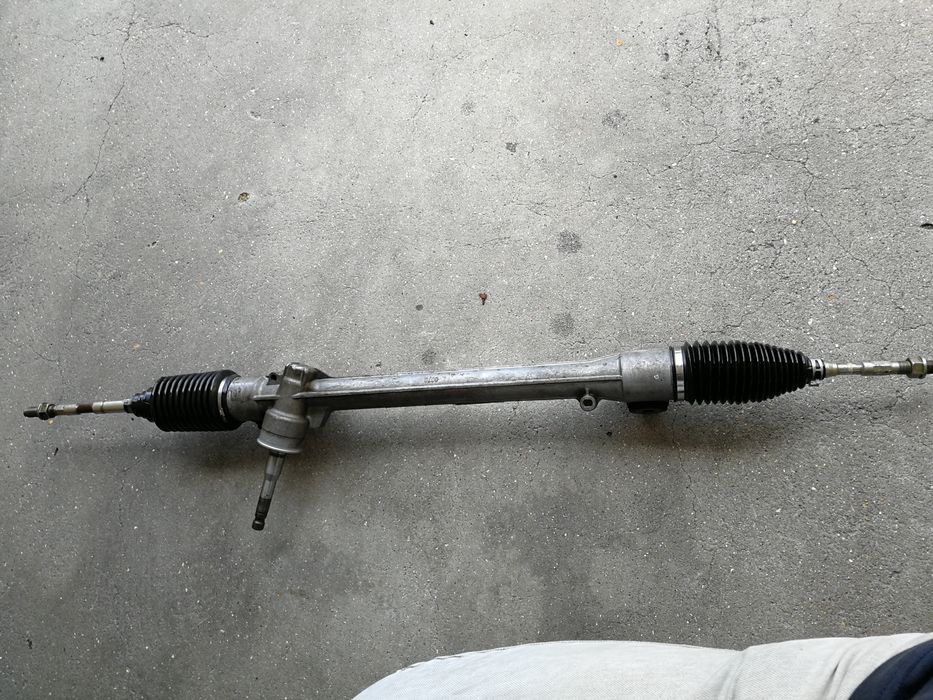 Caixa de direção original Toyota Yaris (para reconstruir)