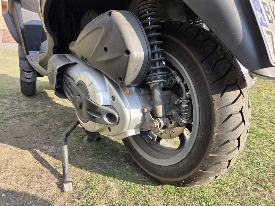 Piaggio MP3 400 LT