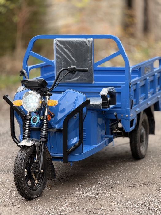 Електротрицикл DOZER Model 2E