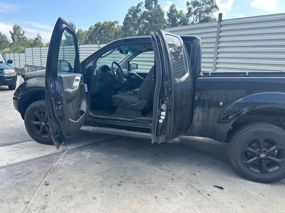NISSAN NAVARA D40 KING CAB 2.5 DCI 177 CV DE 2008 PARA VENDA DE PEÇAS