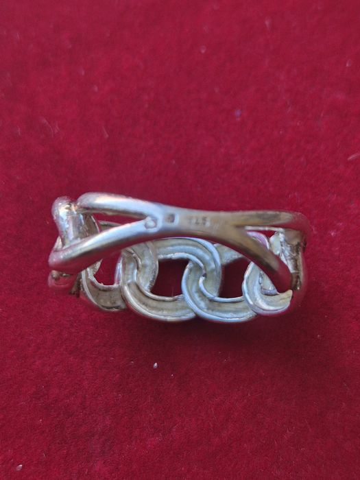 Anel em prata de lei