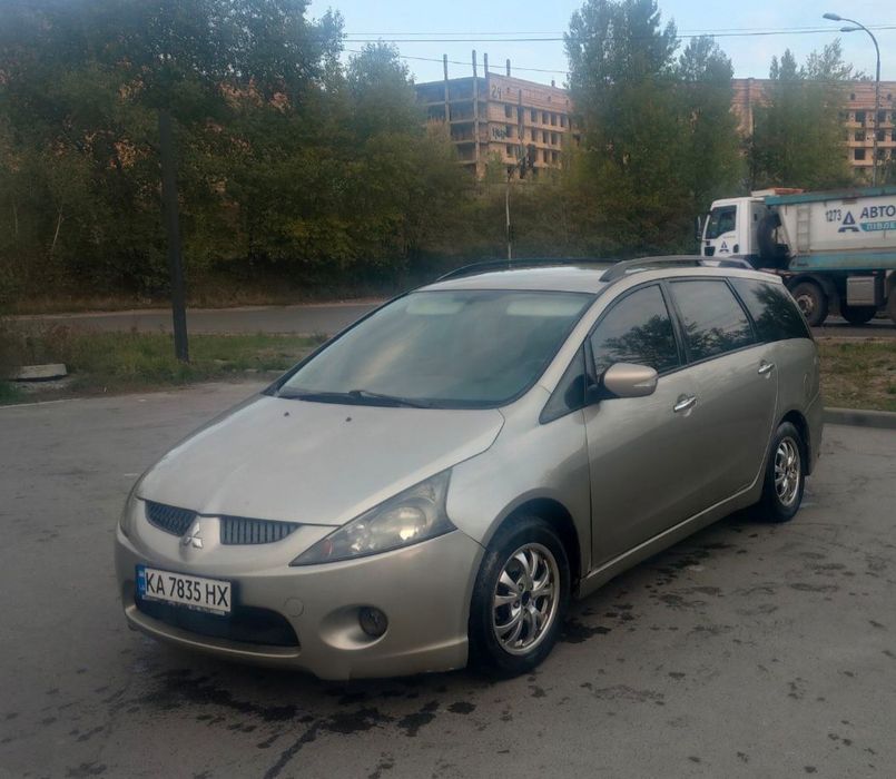 Mitsubishi Grandis, пишіть повідомлення, зв'язок поганий