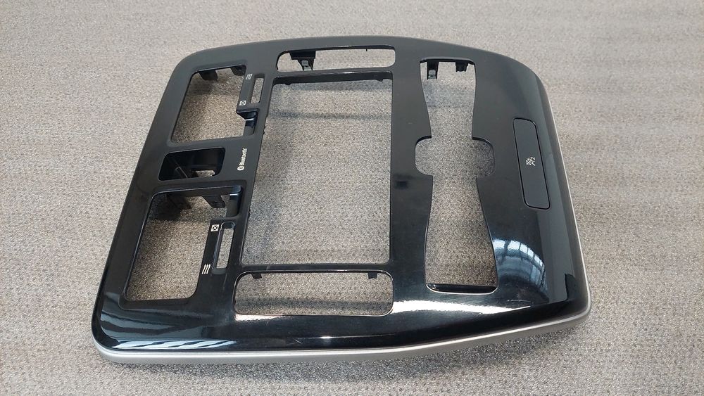 Moldura da consola central / rádio / aro NISSAN Leaf EV (ZE0)