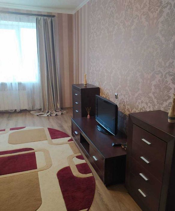 Оренда 1-кімнатної в новобудові на Браїлках. Світло є.