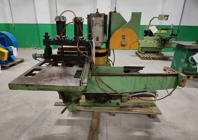 Czopiarka GOMAD DCJA, niesprawna