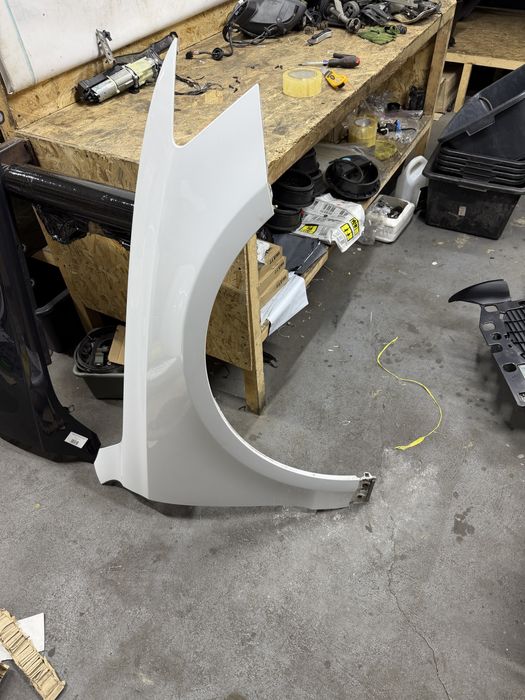 Крило праве Audi Q5 8R0 2008 -2016 рік LS9R біле