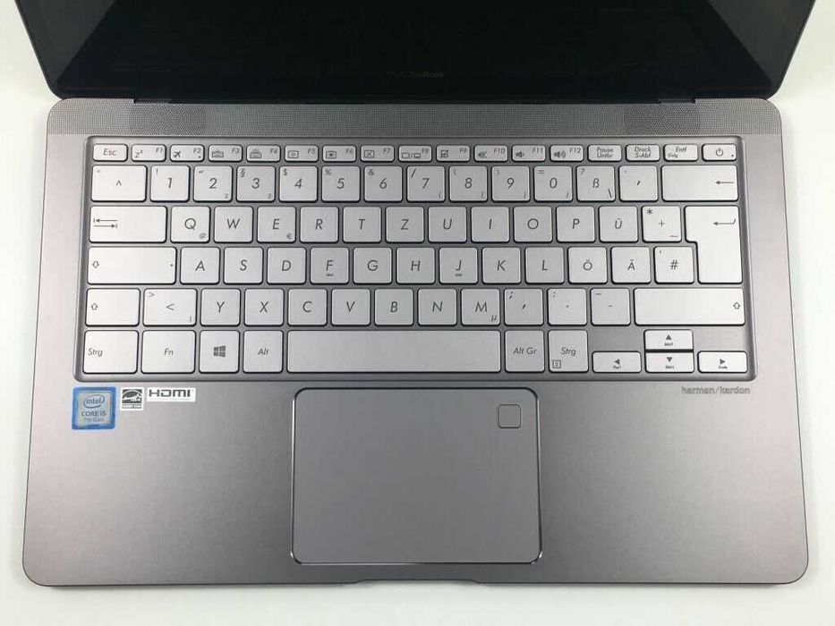 ASUS Zenbook 3 Deluxe UX490UA