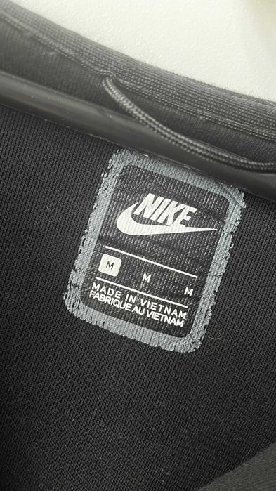 Bluza Nike Tech Fleece czarna rozpinana z kapturem r. M
