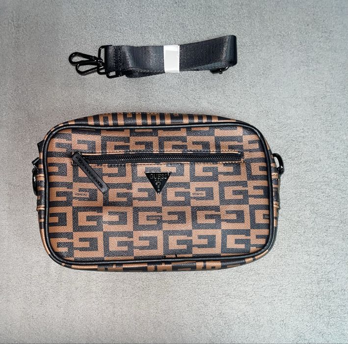 Сумка Guess коричниво - чорна