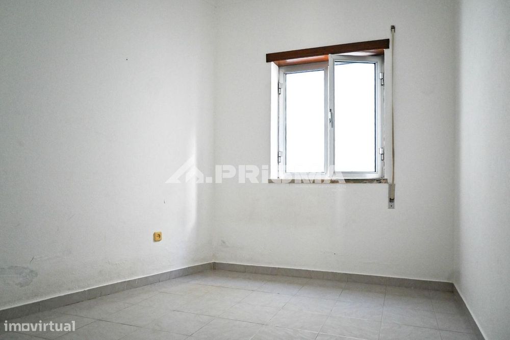 Andar de moradia T2 para arrendamento em Salgueiro do Campo, Castelo B