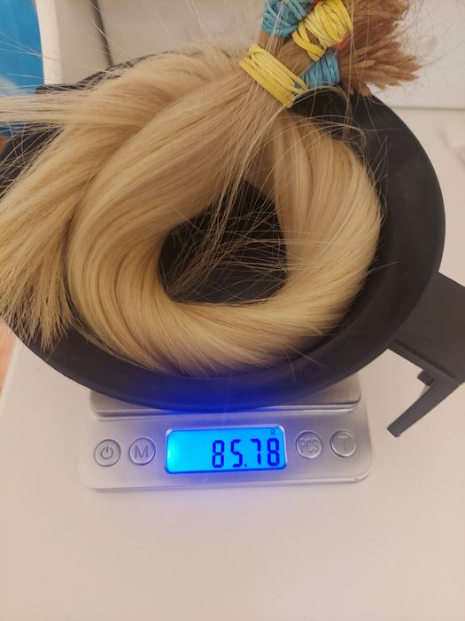 Włosy naturalne 49 cm , 85 g .