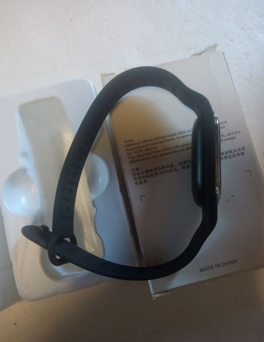 Ultradźwiękowa bransoletka odstraszająca komary