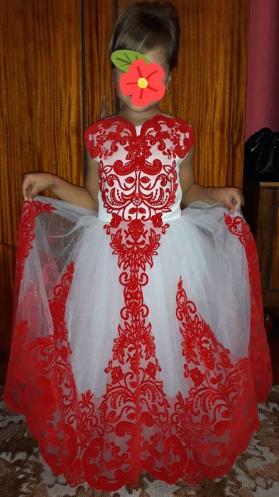 110-116/Плаття сукня святкова на випуск/нарядна сукня на дівчинку