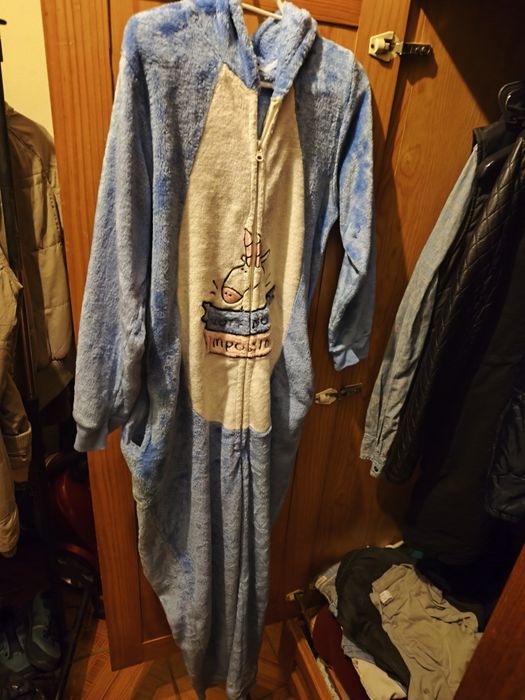 Macacão pijama quentinho tamanho M novo