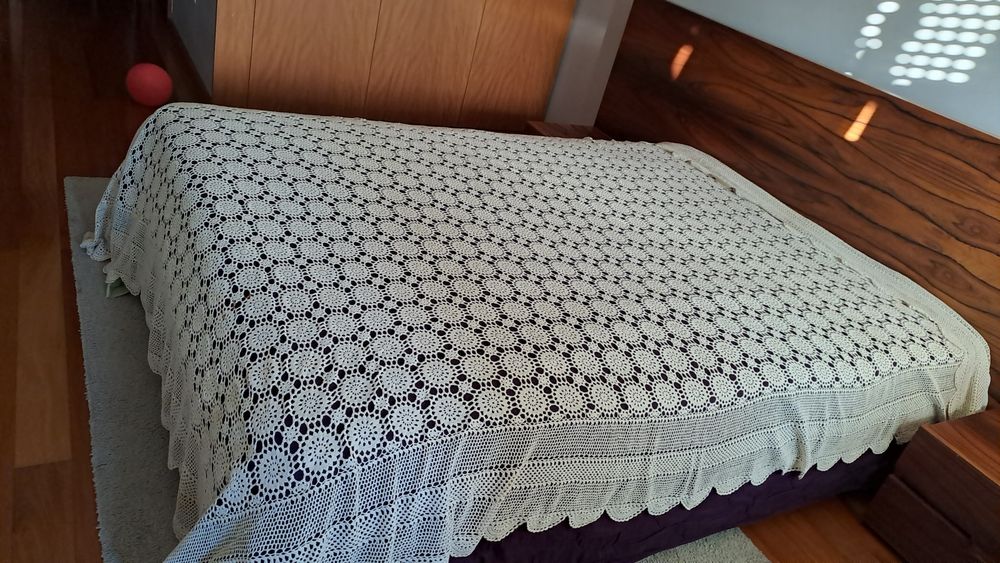 Colcha de renda creme