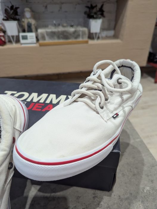 Кеди Tommy Hilfiger білі текстильні 43 розмір