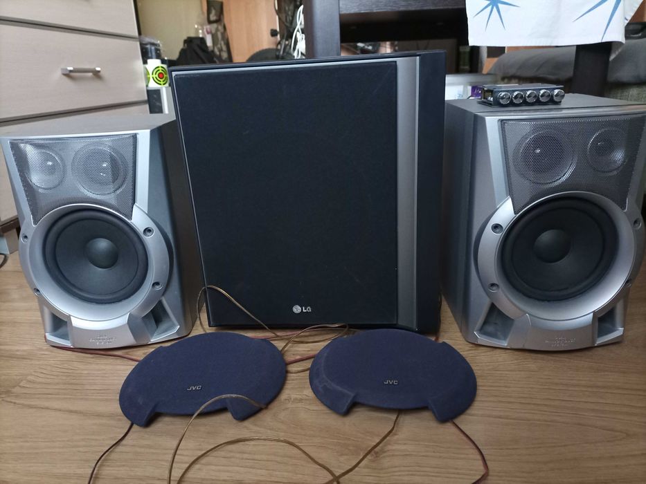 Zestaw subwoofer + 2 głośniki + wzmacniacz bluetooth, aux 2x50 + 100w