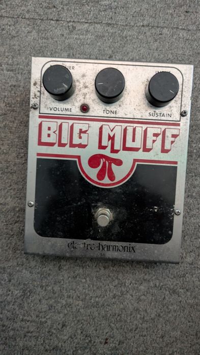 Electro Harmonix Big Muff Pi (LER ANÚNCIO)