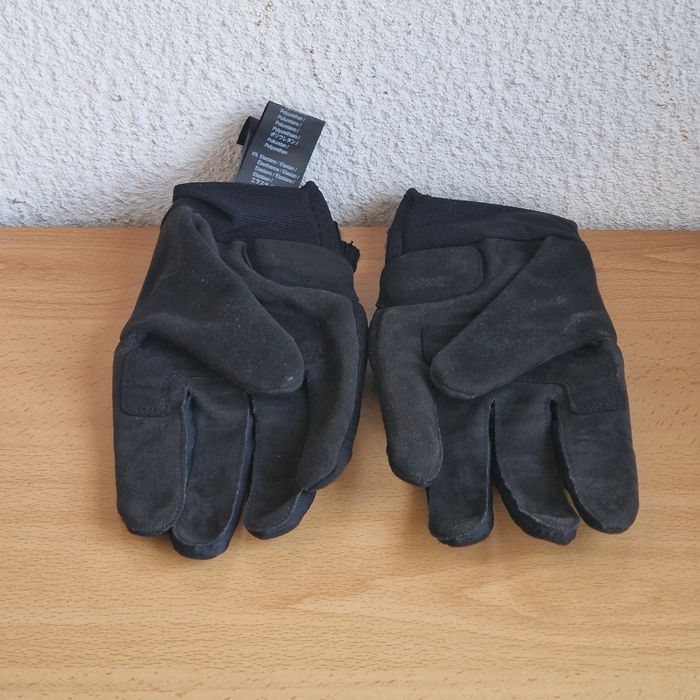 Luvas Alpinestars Stated Air Pretas - (60€) e Luvas Dainese Druid 4 Pretas - (200€)