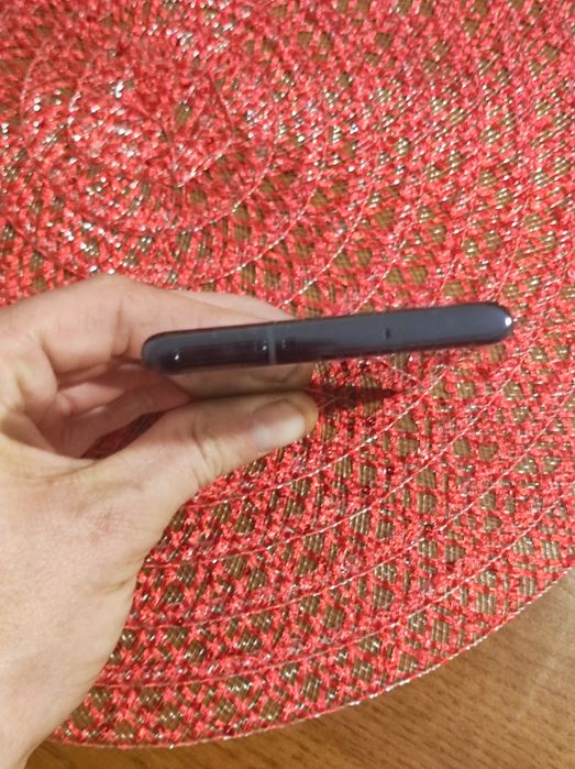 Продам телефон samsung note 10