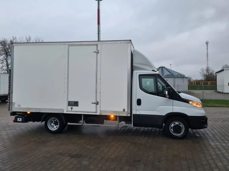 Iveco 35C140 kontener+winda 2019r.