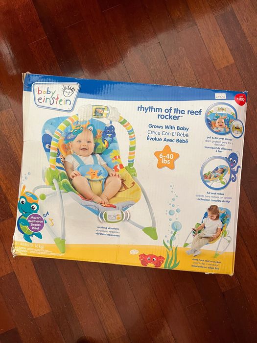 Espreguiçadeira de bebe com musica e vibracao