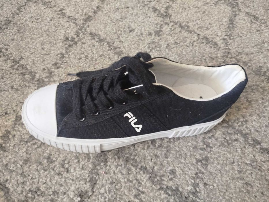 Buty FILA rozm. 39