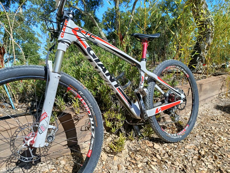 Giant xtc 26 - quadro + suspensão + rodas