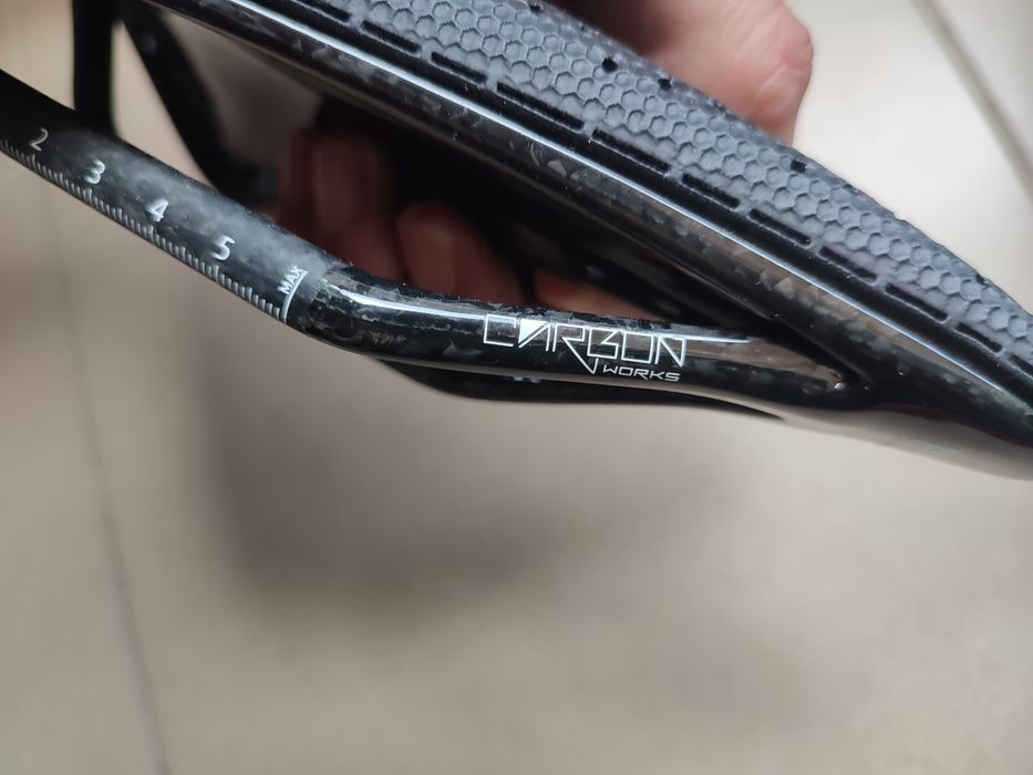 Selim Ryet RT06s em carbono impresso em 3D - Baixa de Preço