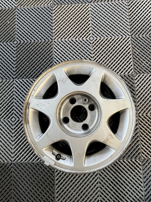 4 Jantes Originais Ford 14” – 6Jx14 H2 ET32 – Liga Leve