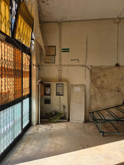 Espaço comercial 110 m2 para venda junto ao futuro Polo Cultural do Porto (Cine-Teatro Vale Formoso)