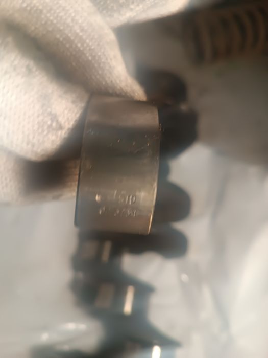 Коленвал форд эскорт 1.4 с масляный насос.б.у